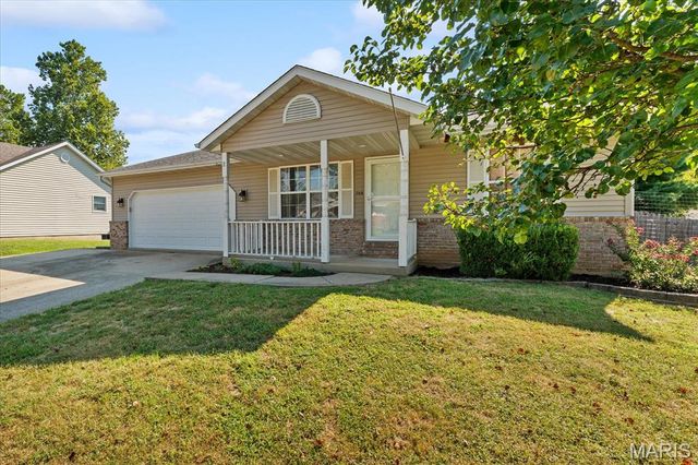 708 S Library Street, Waterloo, IL 62298