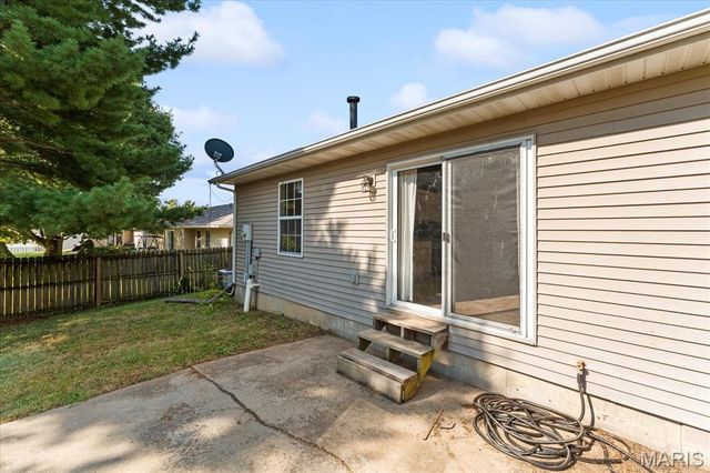708 S Library Street, Waterloo, IL 62298
