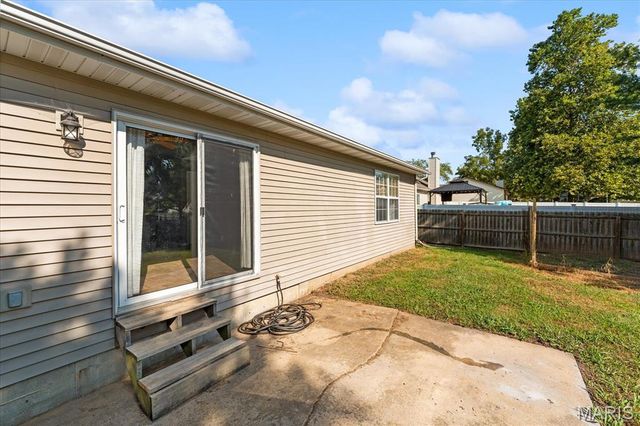 708 S Library Street, Waterloo, IL 62298