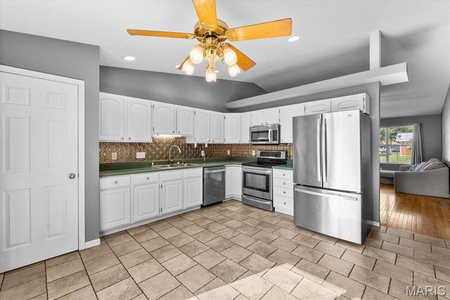 708 S Library Street, Waterloo, IL 62298