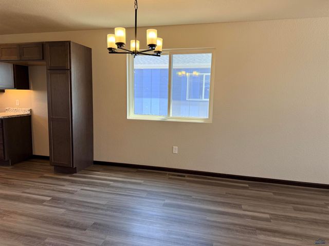 4234 LODI LN, Rapid City, SD 57703