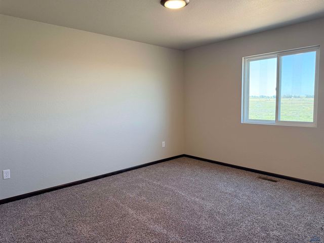 4234 LODI LN, Rapid City, SD 57703