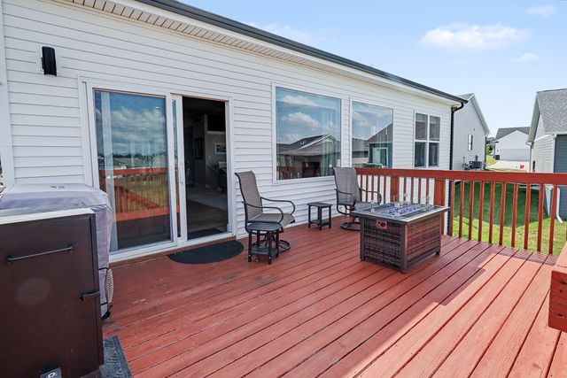 2930 Indigo Lane, Pella, IA 50219