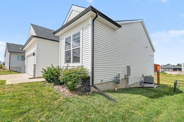 2930 Indigo Lane, Pella, IA 50219