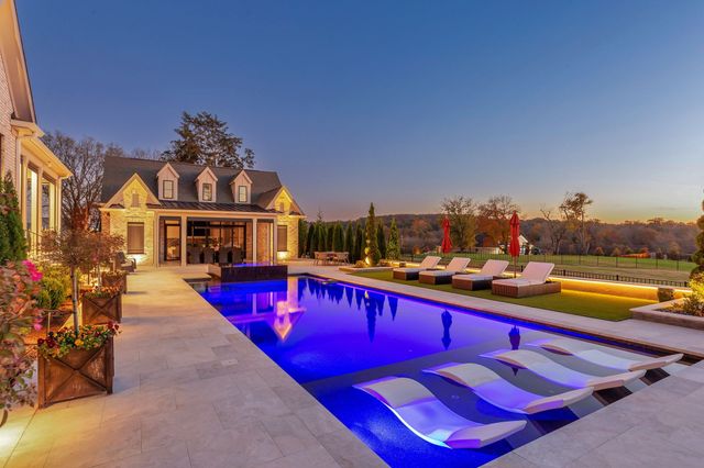 6313 Percheron Lane, Arrington, TN 37014