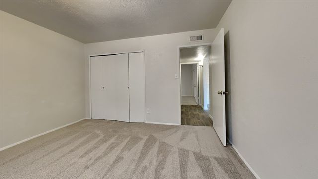 2100 Chatsworth Road, Carrollton, TX 75007