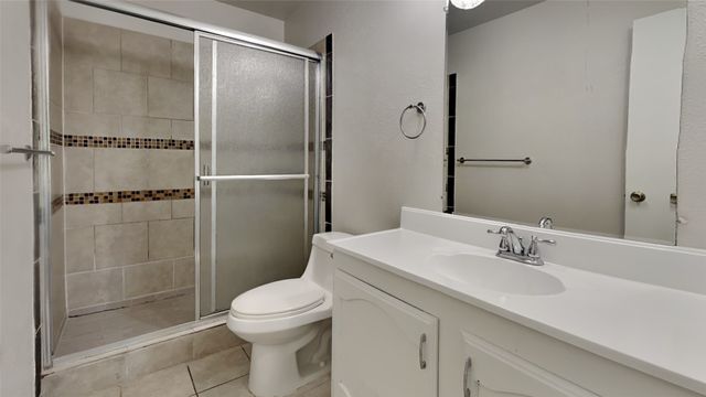 2100 Chatsworth Road, Carrollton, TX 75007