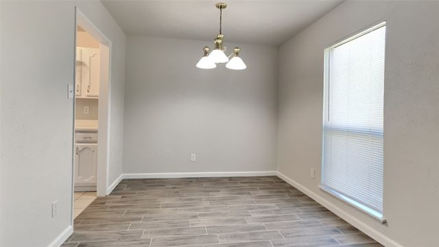 2100 Chatsworth Road, Carrollton, TX 75007