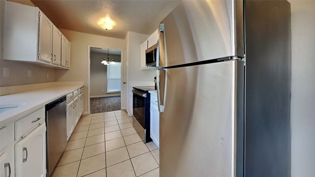 2100 Chatsworth Road, Carrollton, TX 75007