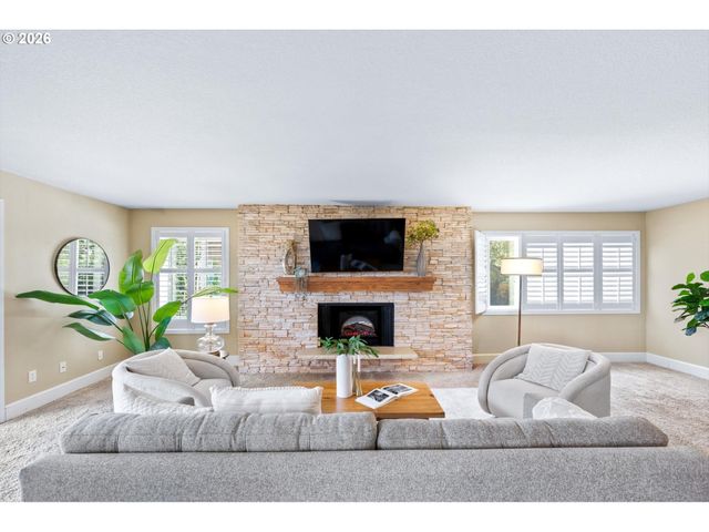 200 BURNHAM Rd 210, Lake Oswego, OR 97034