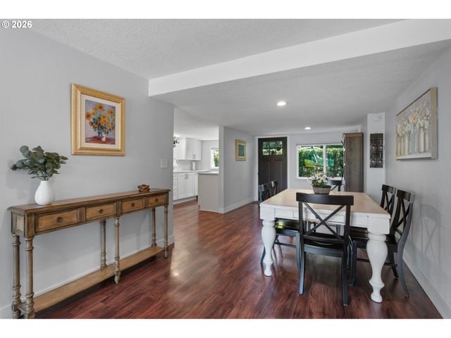 509 JQ ADAMS St, Oregon City, OR 97045