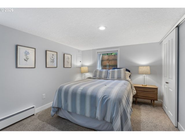 509 JQ ADAMS St, Oregon City, OR 97045