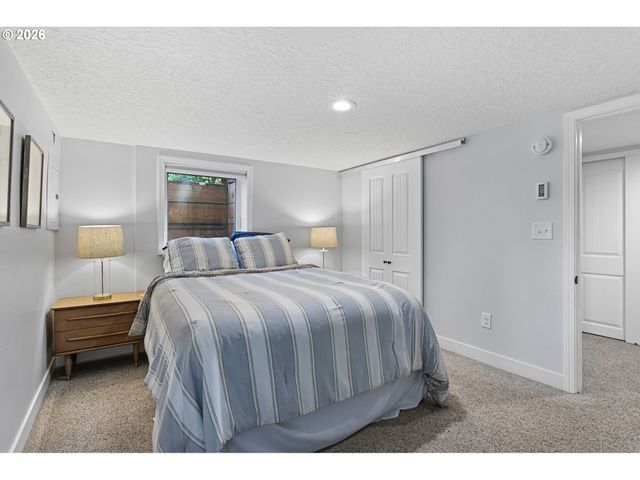 509 JQ ADAMS St, Oregon City, OR 97045