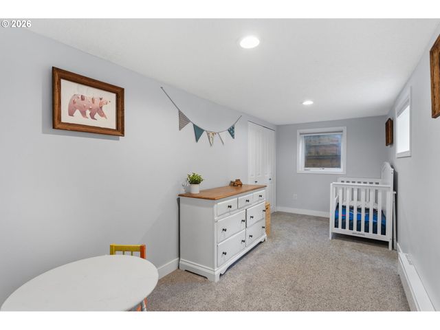 509 JQ ADAMS St, Oregon City, OR 97045