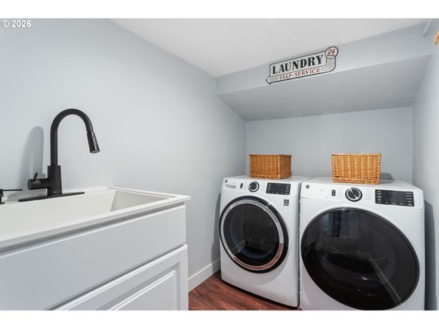 509 JQ ADAMS St, Oregon City, OR 97045