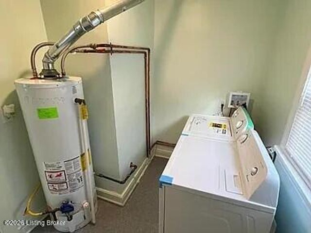 1323 Thornberry Ave, Louisville, KY 40215