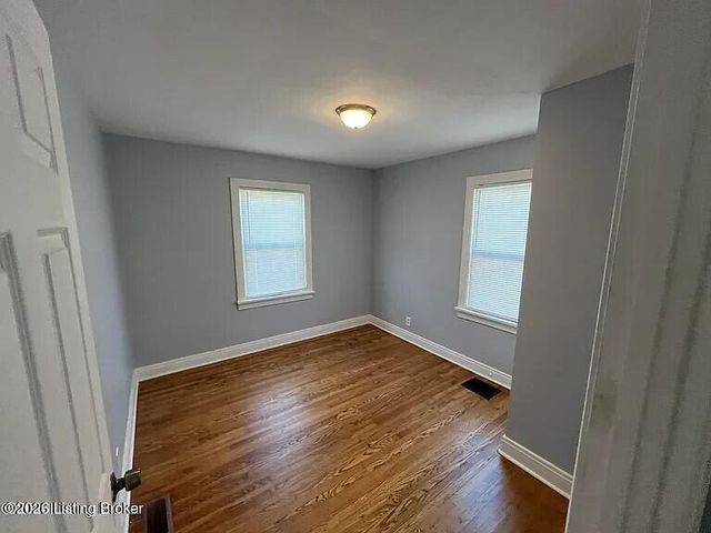 1323 Thornberry Ave, Louisville, KY 40215