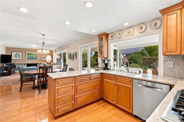 2040 Swan Drive, Costa Mesa, CA 92626