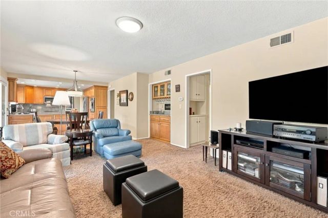 2040 Swan Drive, Costa Mesa, CA 92626