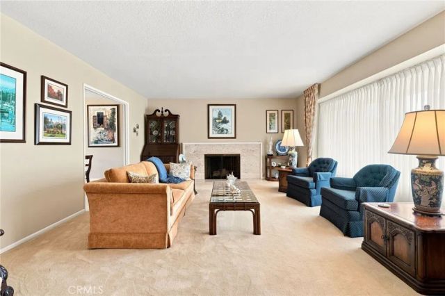 2040 Swan Drive, Costa Mesa, CA 92626