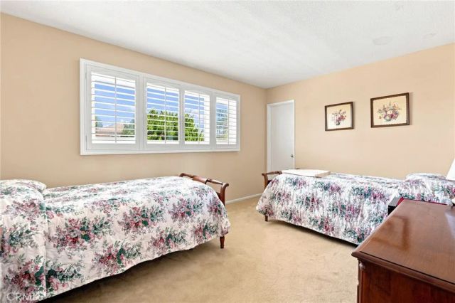 2040 Swan Drive, Costa Mesa, CA 92626