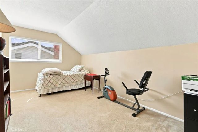 2040 Swan Drive, Costa Mesa, CA 92626