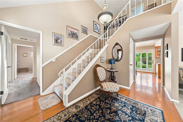 2040 Swan Drive, Costa Mesa, CA 92626