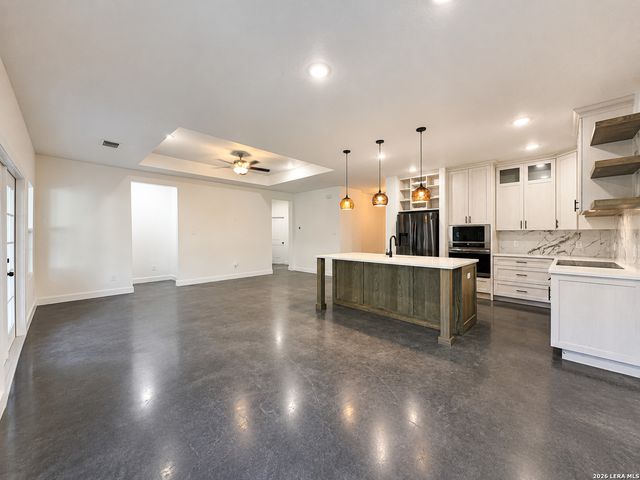 656 Fawn Drive, Spring Branch, TX 78070