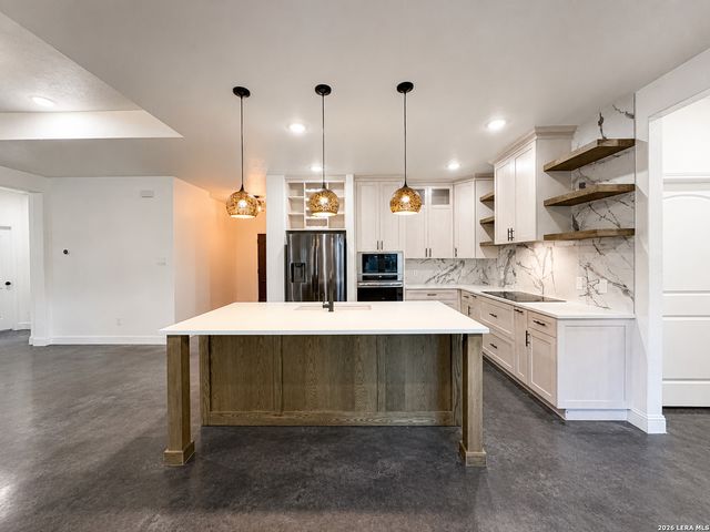 656 Fawn Drive, Spring Branch, TX 78070