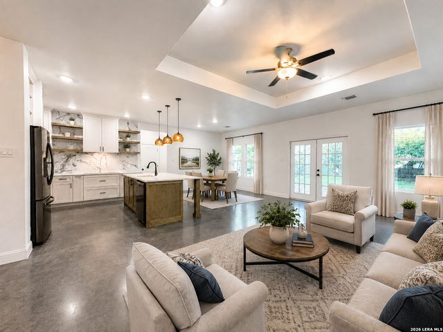656 Fawn Drive, Spring Branch, TX 78070