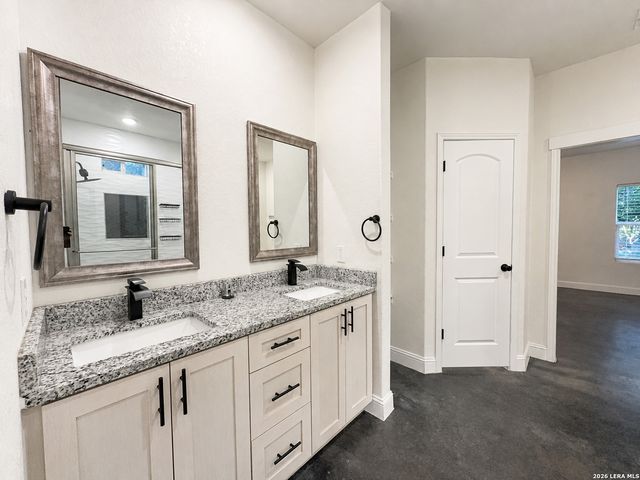 656 Fawn Drive, Spring Branch, TX 78070