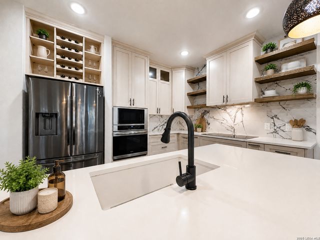 656 Fawn Drive, Spring Branch, TX 78070