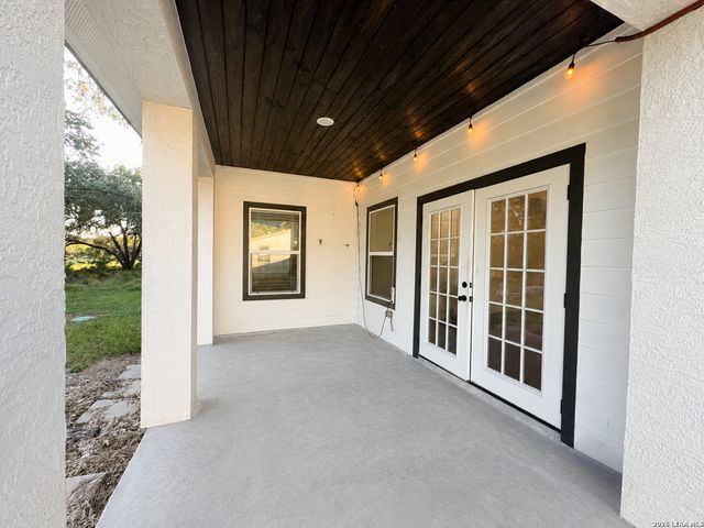 656 Fawn Drive, Spring Branch, TX 78070