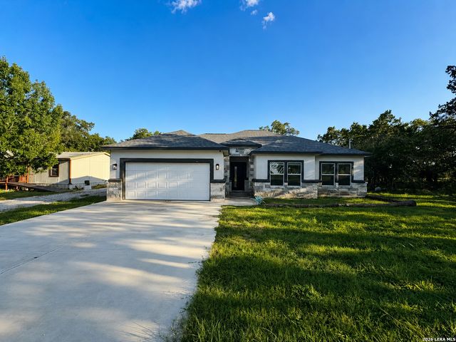 656 Fawn Drive, Spring Branch, TX 78070