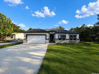 656 Fawn Drive, Spring Branch, TX 78070