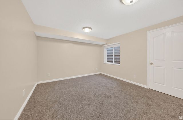 1364 E OLD MAPLE CT, Murray, UT 84117