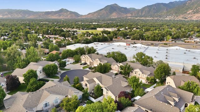 1364 E OLD MAPLE CT, Murray, UT 84117