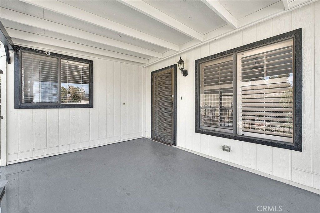 Image 5 of property listing at 44591 Springwood, Hemet, CA 92544