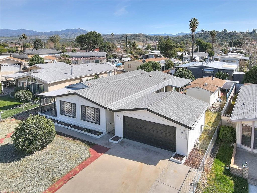 Image 64 of property listing at 44591 Springwood, Hemet, CA 92544