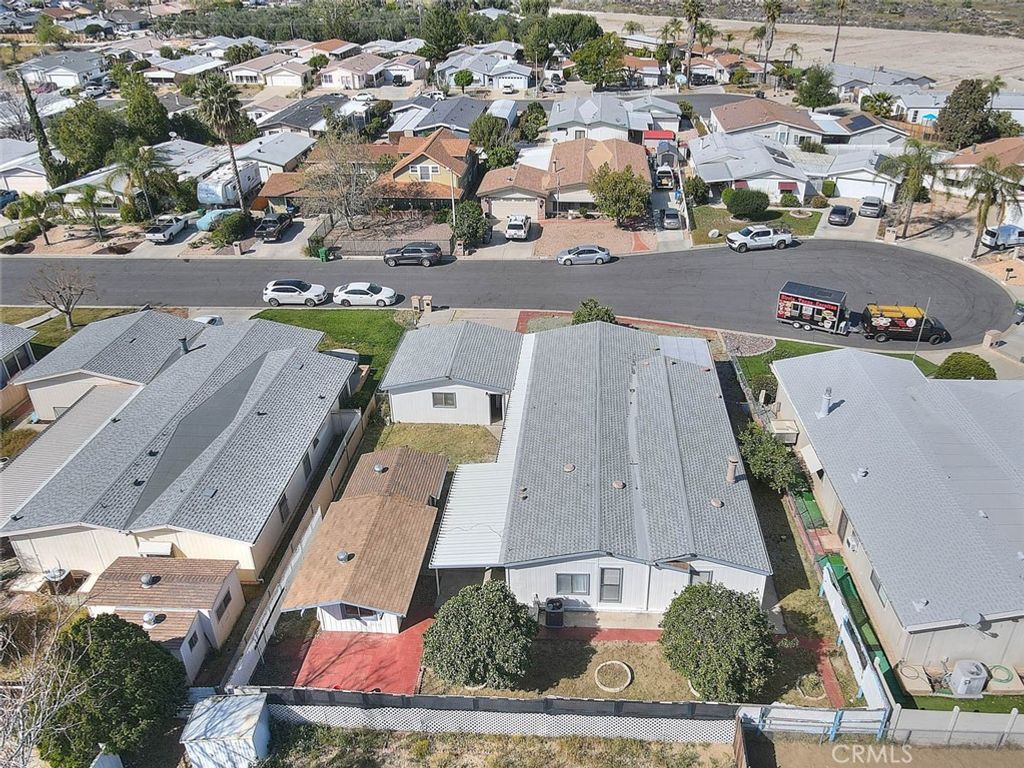 Image 70 of property listing at 44591 Springwood, Hemet, CA 92544