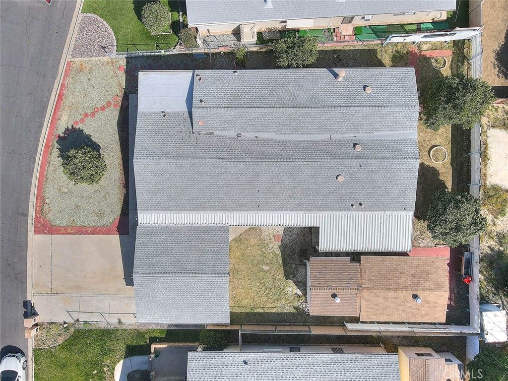 Image 72 of property listing at 44591 Springwood, Hemet, CA 92544