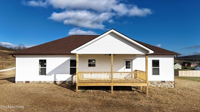 1451 Grandeur Avenue, Parrottsville, TN 37843