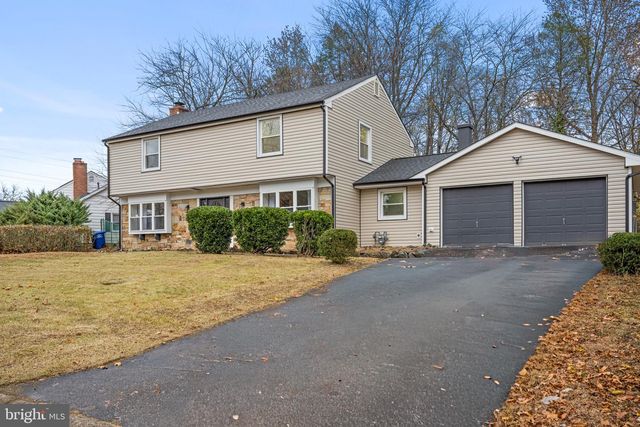 206 CLUB HOUSE DR, Willingboro, NJ 08046