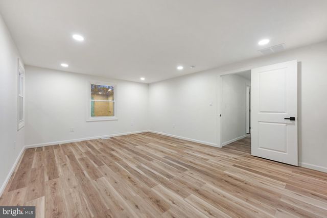 206 CLUB HOUSE DR, Willingboro, NJ 08046