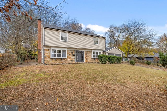 206 CLUB HOUSE DR, Willingboro, NJ 08046