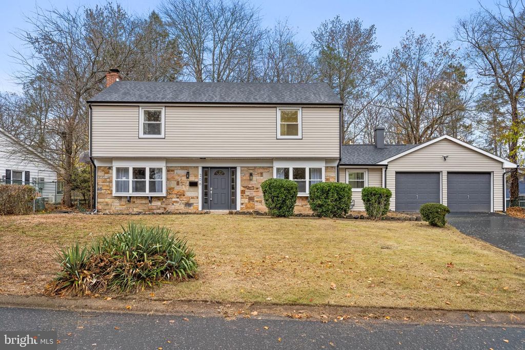 206 CLUB HOUSE DR, Willingboro, NJ 08046