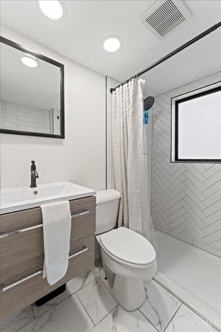 2392 Maryland Avenue, Cincinnati, OH 45204