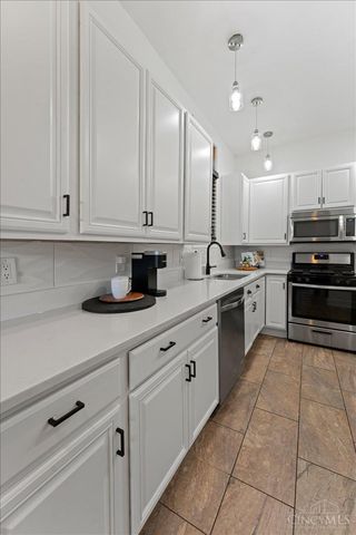 2392 Maryland Avenue, Cincinnati, OH 45204