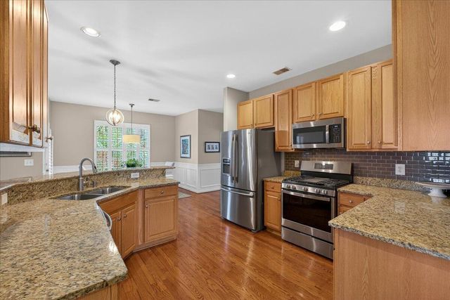 1881 Palmetto Isle Drive, Mount Pleasant, SC 29466