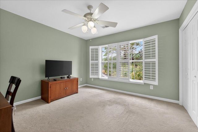 1881 Palmetto Isle Drive, Mount Pleasant, SC 29466